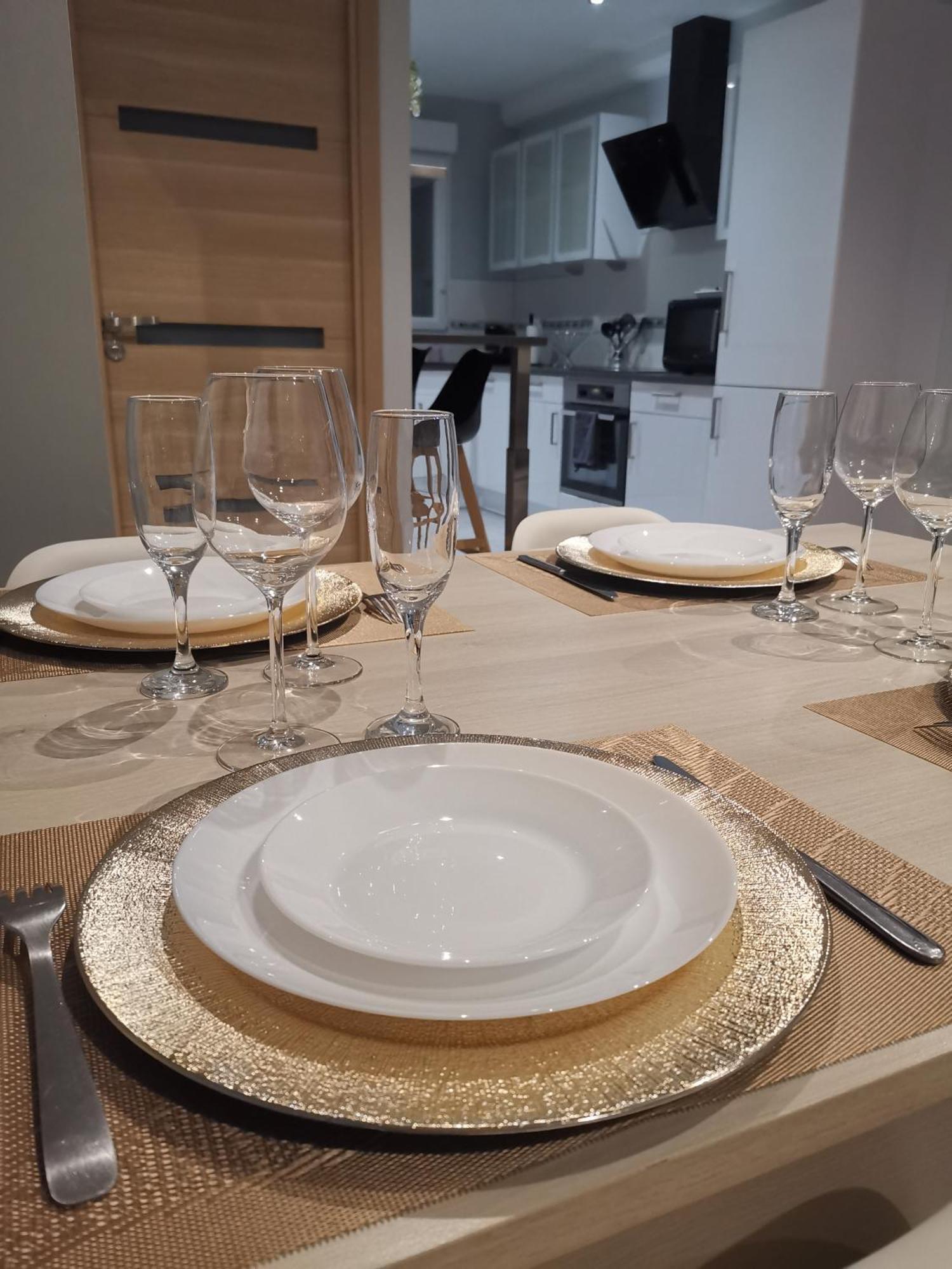 Souvenirs De Provence, Charmant Appartement Neuf 3 Etoiles ديني-ليه-بان المظهر الخارجي الصورة